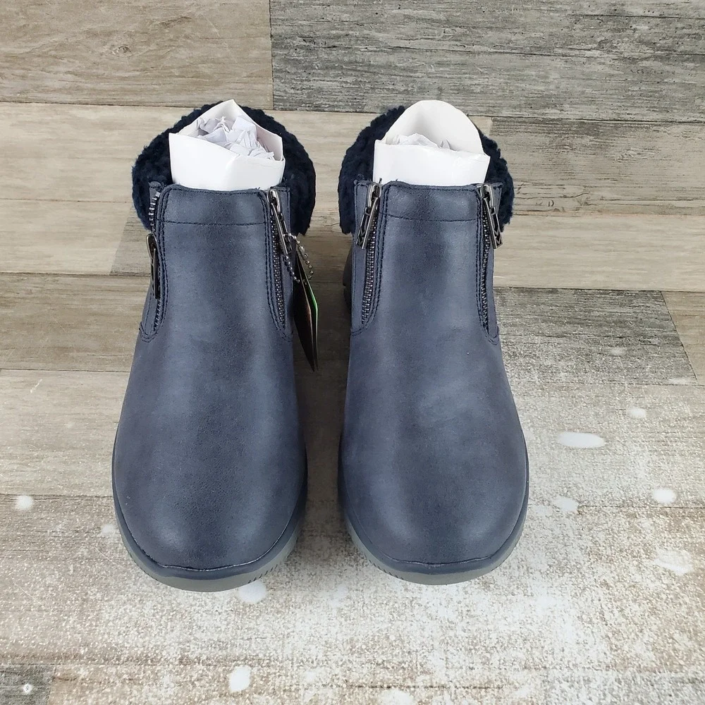 Skechers Easy Going Social Mode Womens Ankle Boots Sz 8.5 Navy Water-Repellent